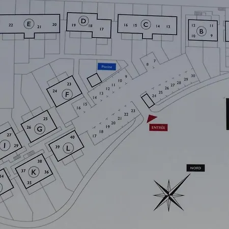 Jardins Du Nil 9 -clim-terrasse-piscine-parking. *